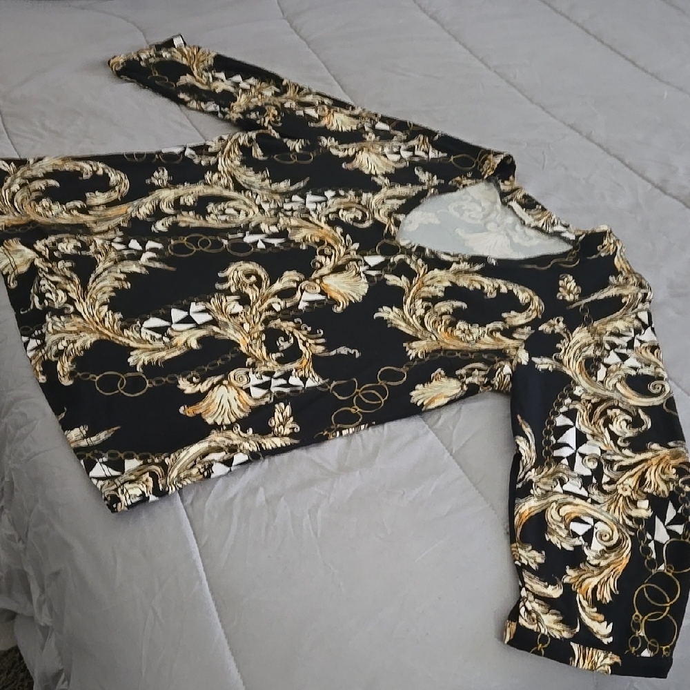 Made in Peru, Black and Gold Baroque Tgree Quarter Sleeve Top